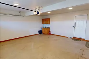 196 S Benbrook Rd, Center Township, PA 16001 - Photo 39