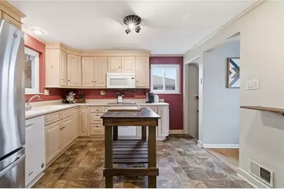 3138 Woodridge Dr, Pittsburgh, PA 15227 - Photo 11