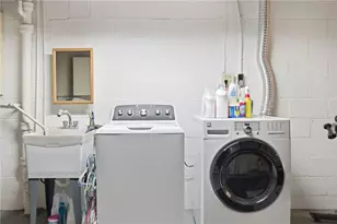 3138 Woodridge Dr, Pittsburgh, PA 15227 - Photo 29