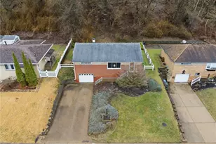 3138 Woodridge Dr, Pittsburgh, PA 15227 - Photo 33