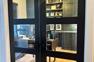 1007 Honey Locust Dr, Penn Twp, PA 15644 - Photo 9