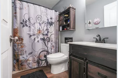 587 Kimble Dr, Pittsburgh, PA 15116 - Photo 17