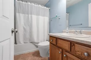 587 Kimble Dr, Pittsburgh, PA 15116 - Photo 13