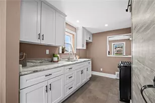 628 Hazel St, West Mifflin, PA 15122 - Photo 17