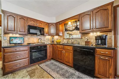 2691 Harlansburg Rd, Scott Township, PA 16101 - Photo 11