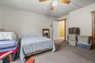 422 Highland Ave, Wilkins Township, PA 15145 - Photo 17