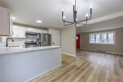 592 Guylyn Dr, Pittsburgh, PA 15235 - Photo 7