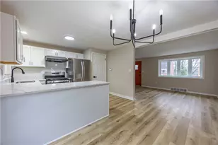 592 Guylyn Dr, Pittsburgh, PA 15235 - Photo 7