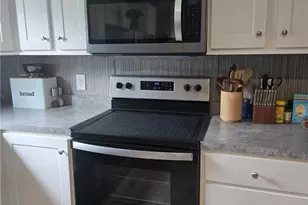 996 Monaca Rd, Center Township, PA 15061 - Photo 17