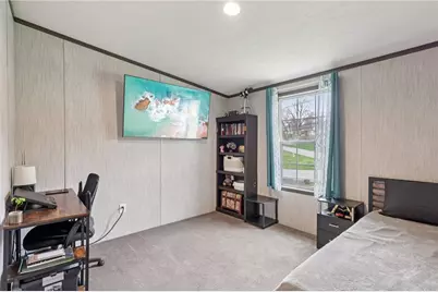 996 Monaca Rd, Center Township, PA 15061 - Photo 21