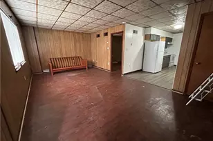 618 Broadway Ave, Stowe Township, PA 15136 - Photo 5