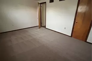 935 Russellwood Ave, Stowe Township, PA 15136 - Photo 9