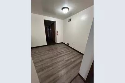 935 Russellwood Ave #5, Stowe Township, PA 15136 - Photo 5