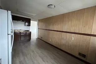 19 Singer Ave, McKees Rocks, PA 15136 - Photo 7