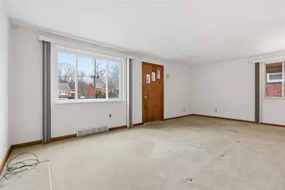 1429 Romano Dr, Bridgeville, PA 15017 - Photo 3