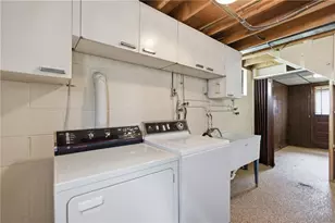 1429 Romano Dr, Bridgeville, PA 15017 - Photo 21