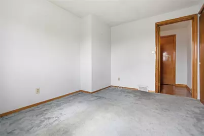 1429 Romano Dr, Bridgeville, PA 15017 - Photo 17