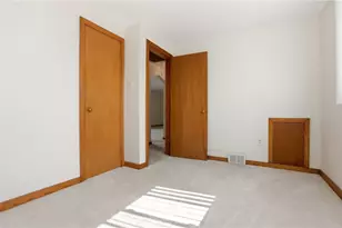 1429 Romano Dr, Bridgeville, PA 15017 - Photo 13