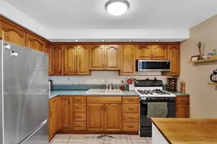 520 Carolina Dr, North Fayette, PA 15071 - Photo 5