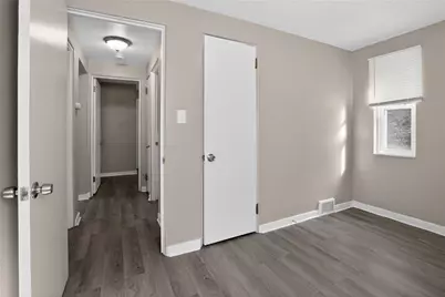 8030 Lincoln Rd, Pittsburgh, PA 15147 - Photo 17