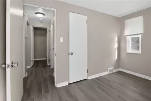 8030 Lincoln Rd, Pittsburgh, PA 15147 - Photo 17