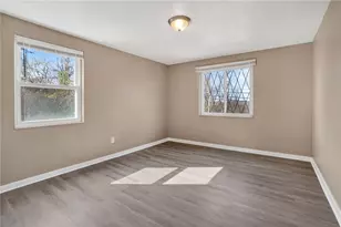 8030 Lincoln Rd, Pittsburgh, PA 15147 - Photo 13