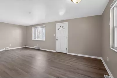 8030 Lincoln Rd, Pittsburgh, PA 15147 - Photo 5