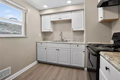 8030 Lincoln Rd, Pittsburgh, PA 15147 - Photo 9