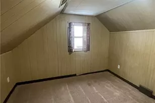 149 Parkwood Dr, Pittsburgh, PA 15147 - Photo 17