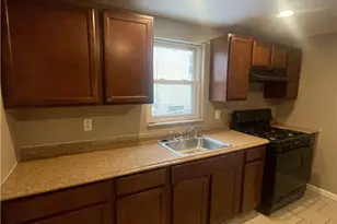 149 Parkwood Dr, Pittsburgh, PA 15147 - Photo 9