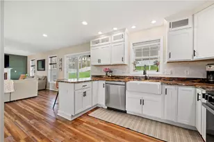 5010 Oak Point Dr, Kennedy Township, PA 15136 - Photo 9