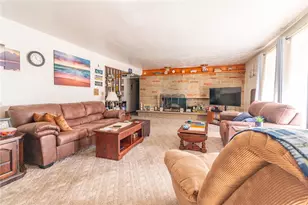 106 Philmar Dr, Summit Township, PA 16002 - Photo 9