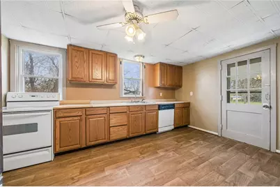 158 Holly Place, Mount Pleasant Township, PA 15666 - Photo 7