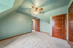 158 Holly Pl, Mount Pleasant Township, PA 15666 - Photo 13