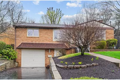 431 Torwood Ln, Pittsburgh, PA 15236 - Photo 1