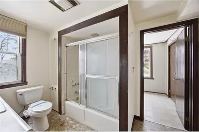 240 E Agnew Ave, Pittsburgh, PA 15210 - Photo 17