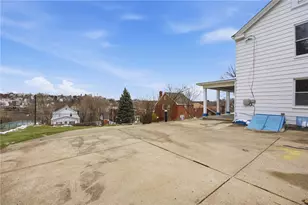240 E Agnew Ave, Pittsburgh, PA 15210 - Photo 29