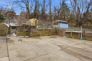 240 E Agnew Ave, Pittsburgh, PA 15210 - Photo 35