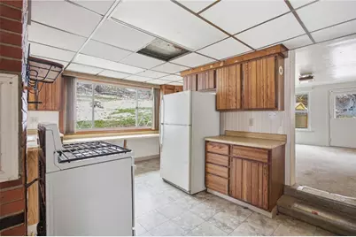 240 E Agnew Ave, Pittsburgh, PA 15210 - Photo 13