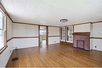 240 E Agnew Ave, Pittsburgh, PA 15210 - Photo 9