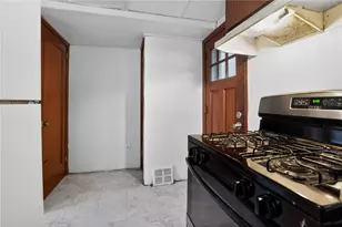 2671 Woodstock Ave, Pittsburgh, PA 15218 - Photo 25