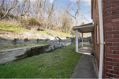 2671 Woodstock Ave, Pittsburgh, PA 15218 - Photo 5