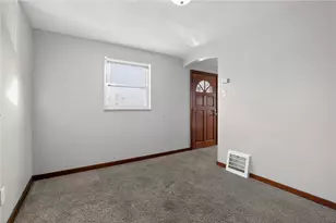 2671 Woodstock Ave, Pittsburgh, PA 15218 - Photo 11
