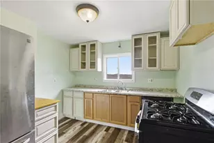 95 E Main St, Avella, PA 15379 - Photo 11