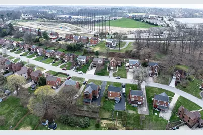 4143 Highgrove Rd, Pittsburgh, PA 15236 - Photo 33