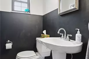 4143 Highgrove Rd, Pittsburgh, PA 15236 - Photo 15