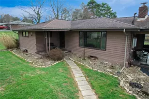 128 Shanahan Rd, Center Township, PA 16001 - Photo 3