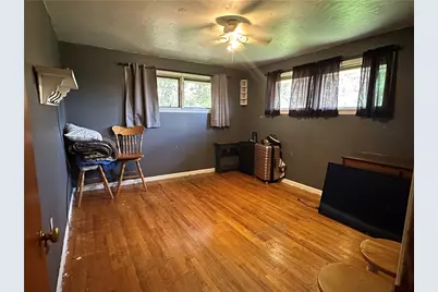 128 Shanahan Rd, Center Township, PA 16001 - Photo 31