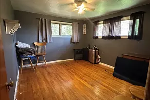 128 Shanahan Rd, Center Township, PA 16001 - Photo 31
