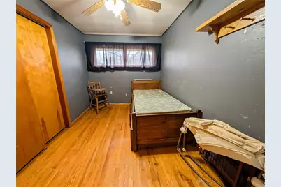 128 Shanahan Rd, Center Township, PA 16001 - Photo 29